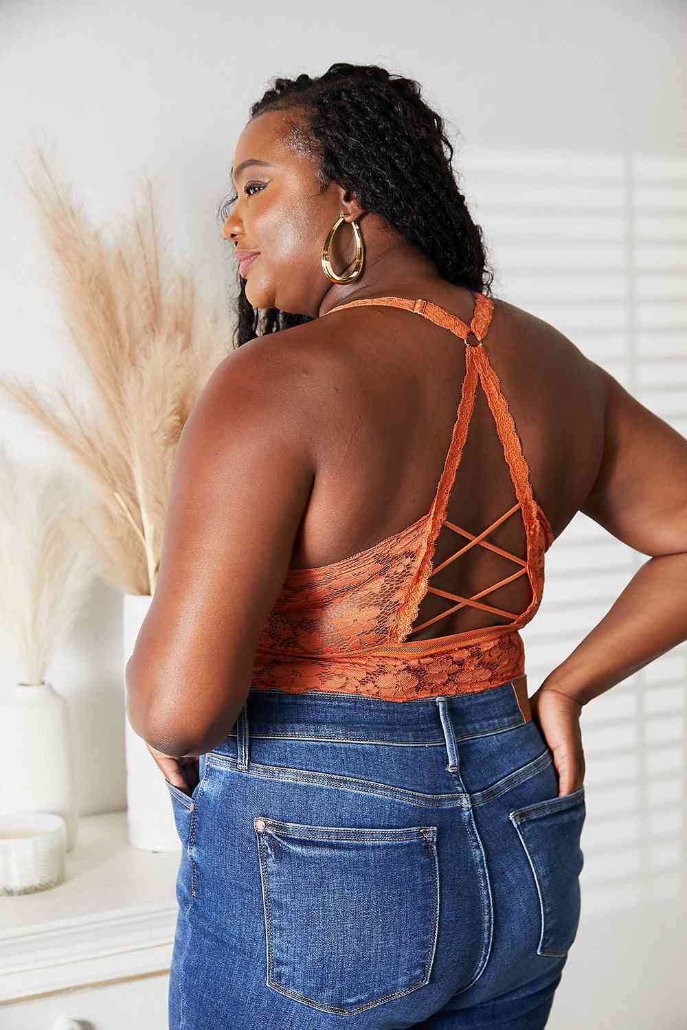 Plus Size Crisscross Lace Bralette