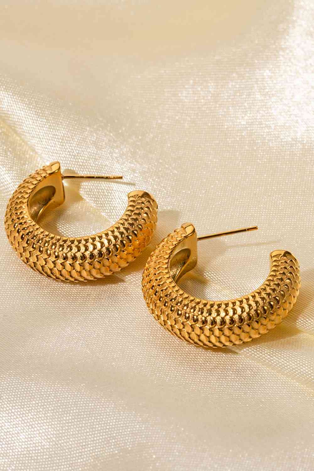 Stainless Steel Scale C-Hoop Earrings